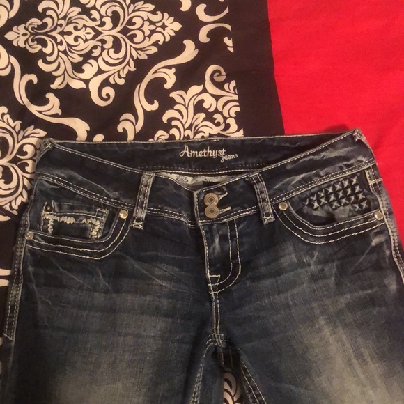 Jeans - Picture 2 of 3